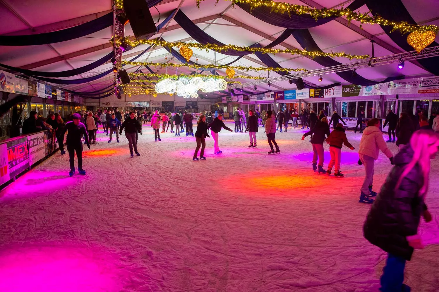 Het ijs onder het tentdak van Uden on ice – Uden on Ice