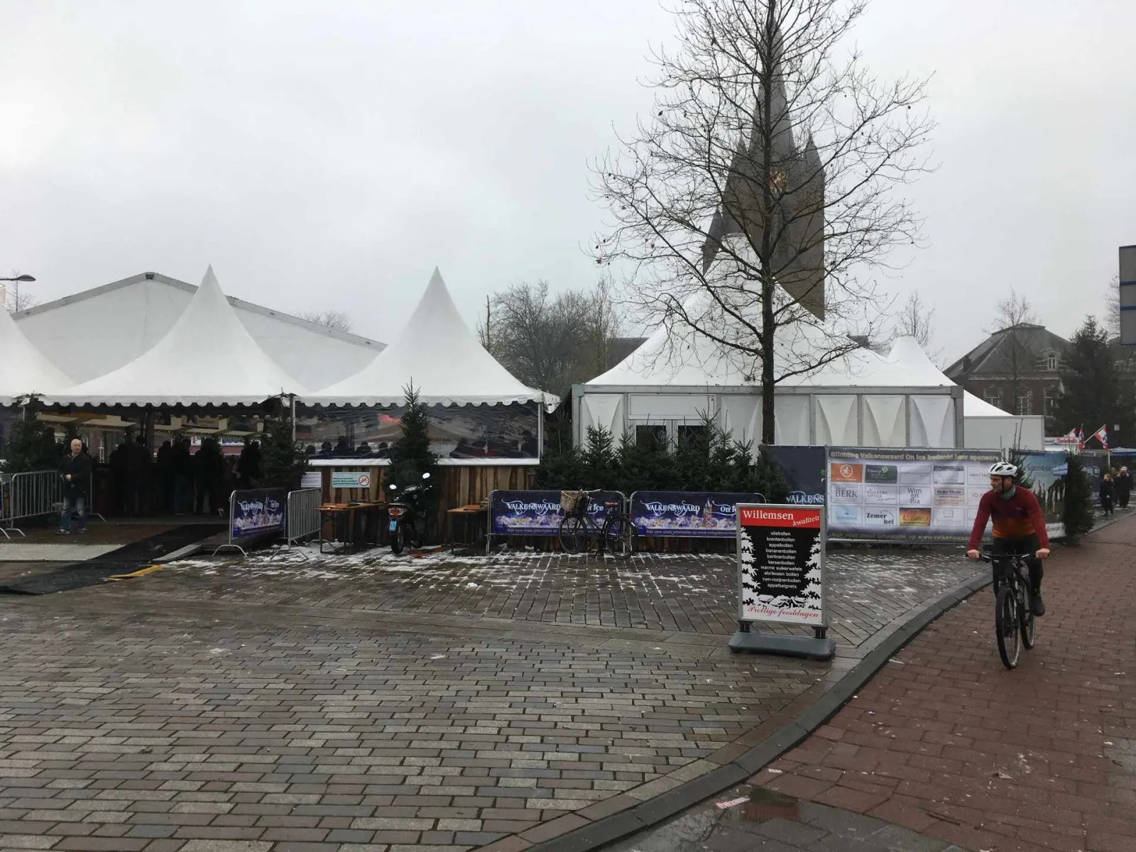 The tents of Valkenswaard on Ice on the Markt — Valkenswaard on Ice