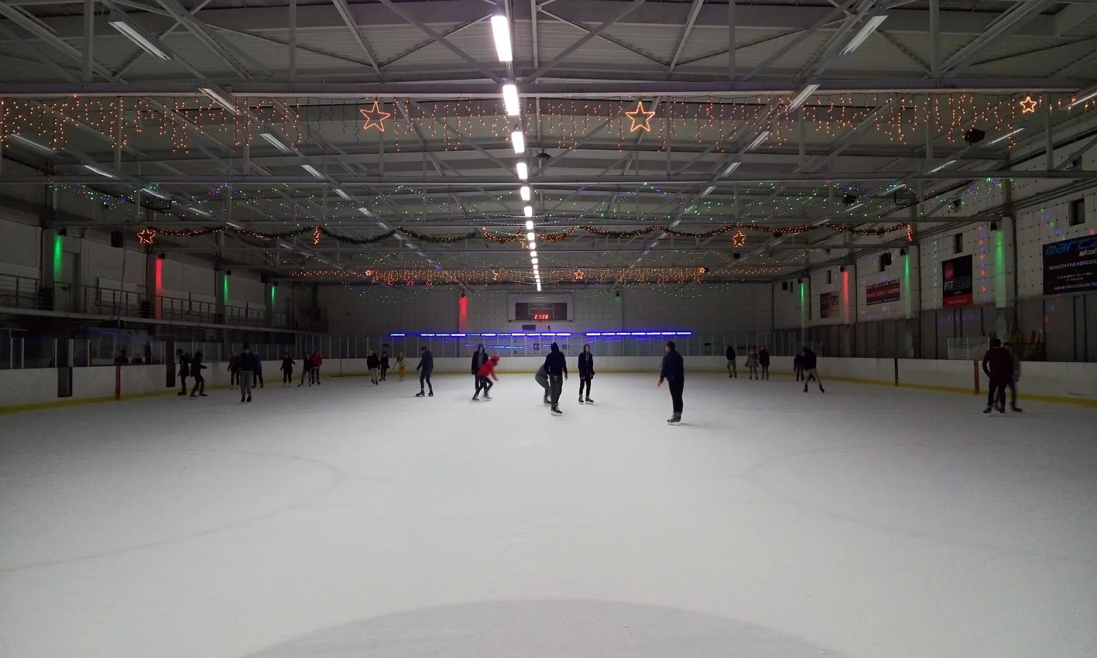 The main ice surface of the Vasas Jégcentrum in Budapest during a public session — Vasas Jégcentrum