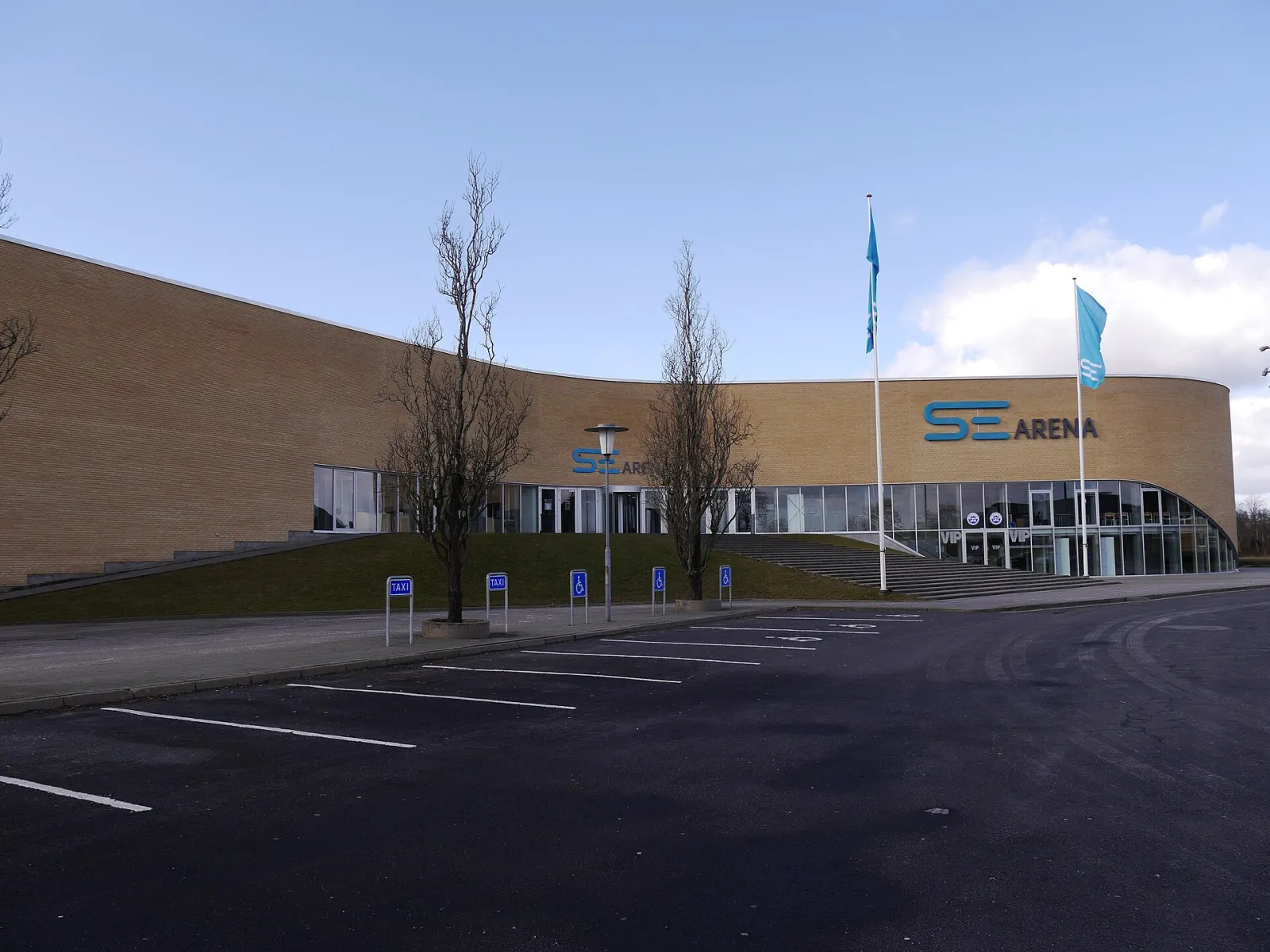 Entrance of the arena at Stadionparken, Vojens — Vojens Skøjtehal