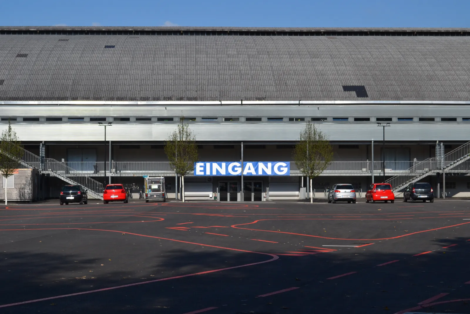 Die Eingangsseite der Vorarlberghalle Feldkirch – Vorarlberghalle Feldkirch