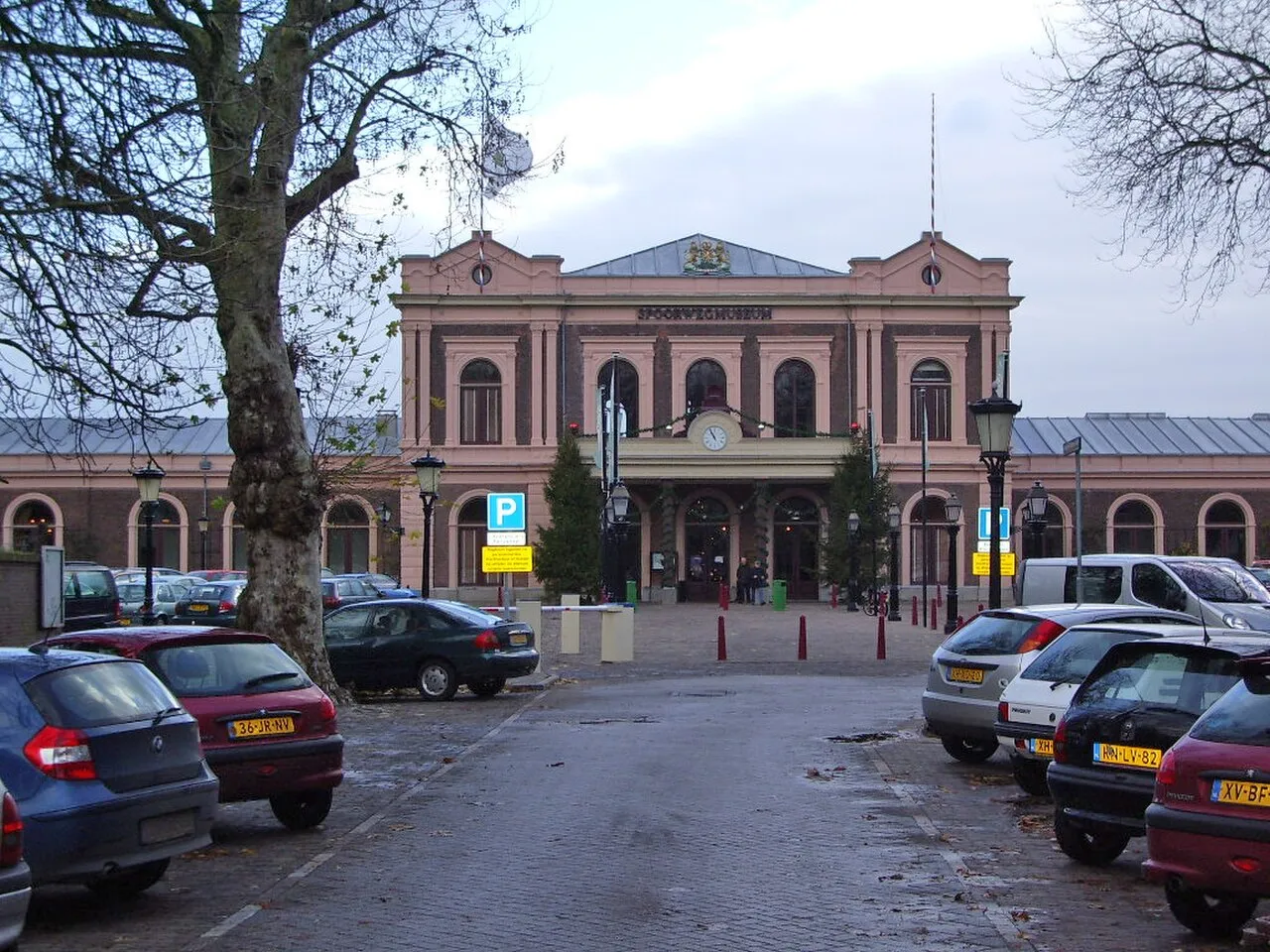 The Spoorwegmuseum seen from its entrance square in Utrecht — Winter Station Ice Rink (Spoorwegmuseum)