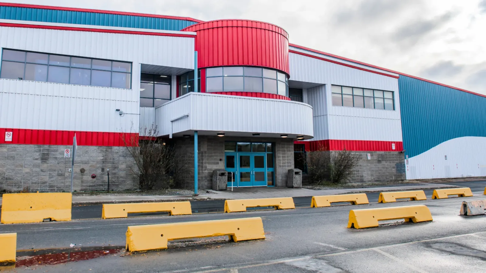 Yellowknife Multiplex, 41 Kam Lake Road: the entrance (City of Yellowknife photo) — Multiplex